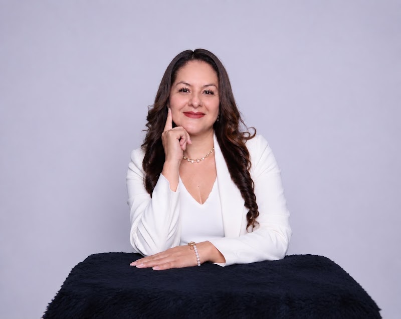 Miriam Constantino